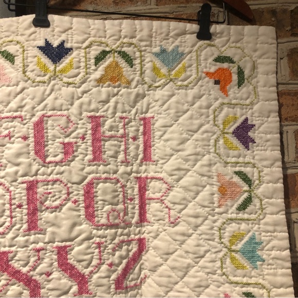 Handmade hand stitched baby blanket 41 x 41 - Picture 10 of 11